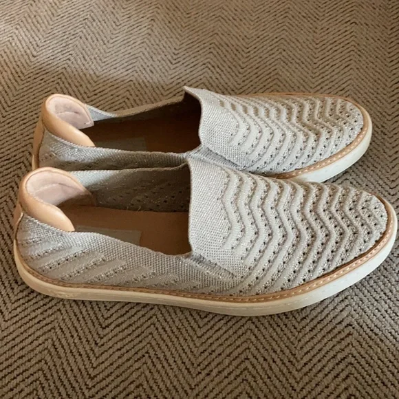 Ugg Slip On Sneakers size 6 - Picture 2 of 6